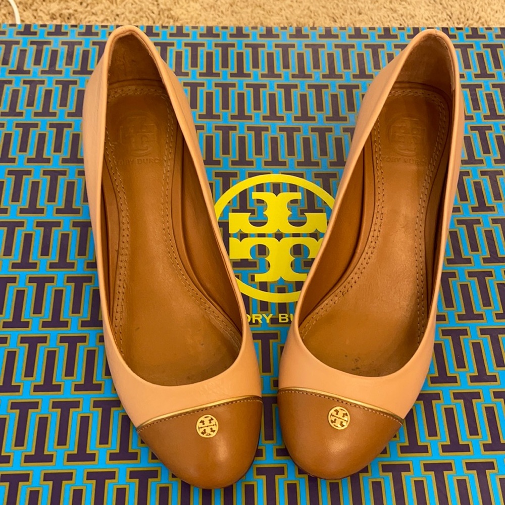 Tory Burch pump in rusty pink